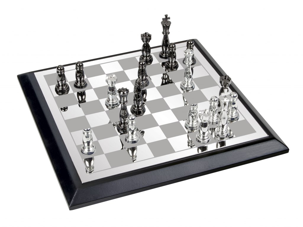 CHESS GAME CLASSIC WOOD BOX - 230x231